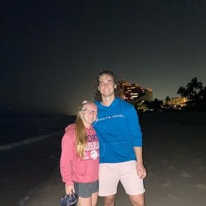 Meet your Posher, Cassandra